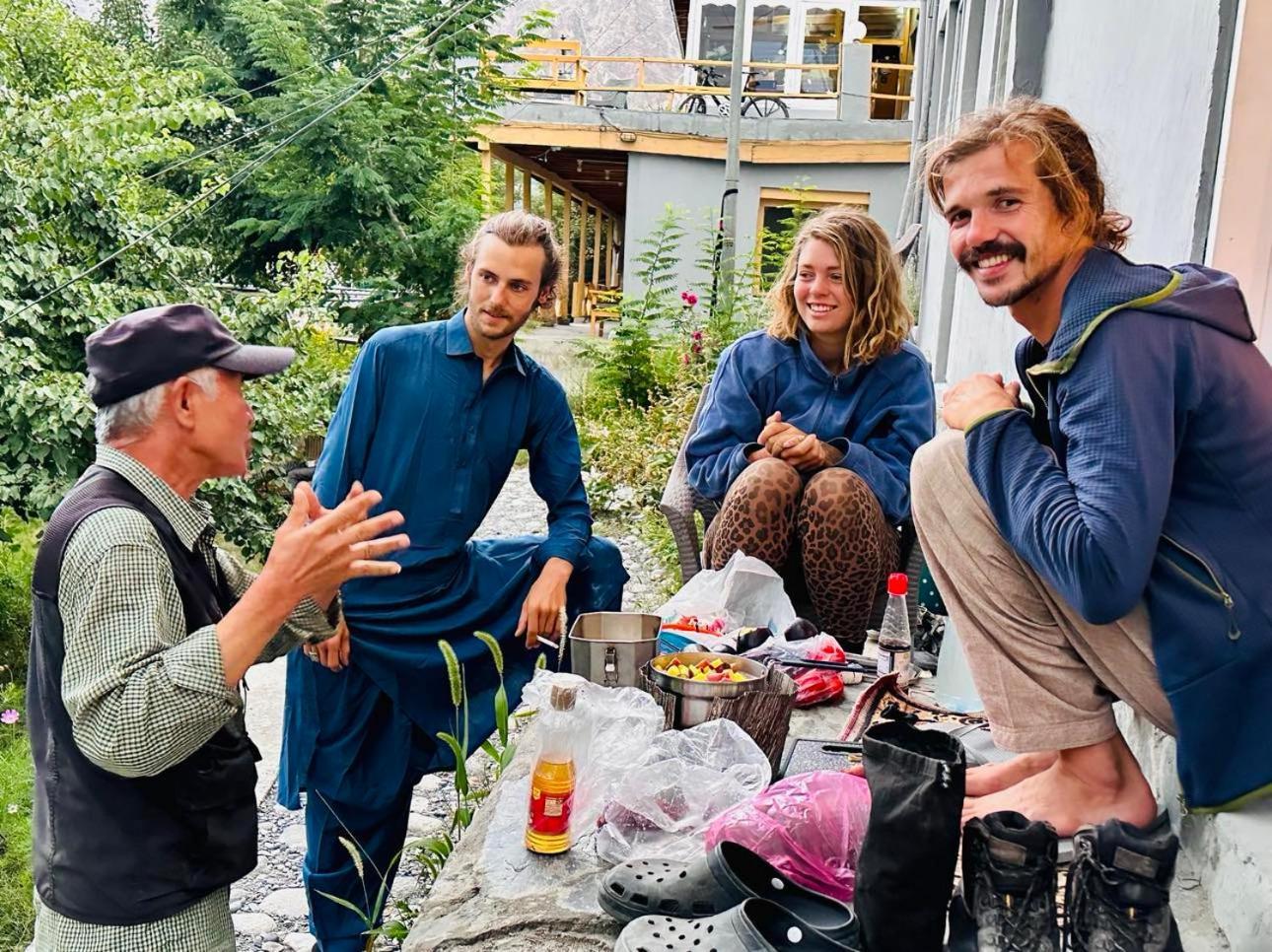 Backpackers Stories By Old Hunza Inn Karimabad  Exterior foto